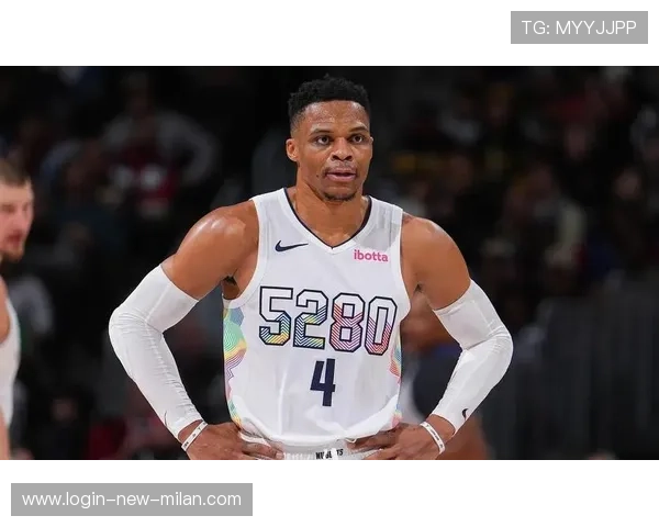 威少三双数据再现，尽管队友失常，依然是赛场焦点