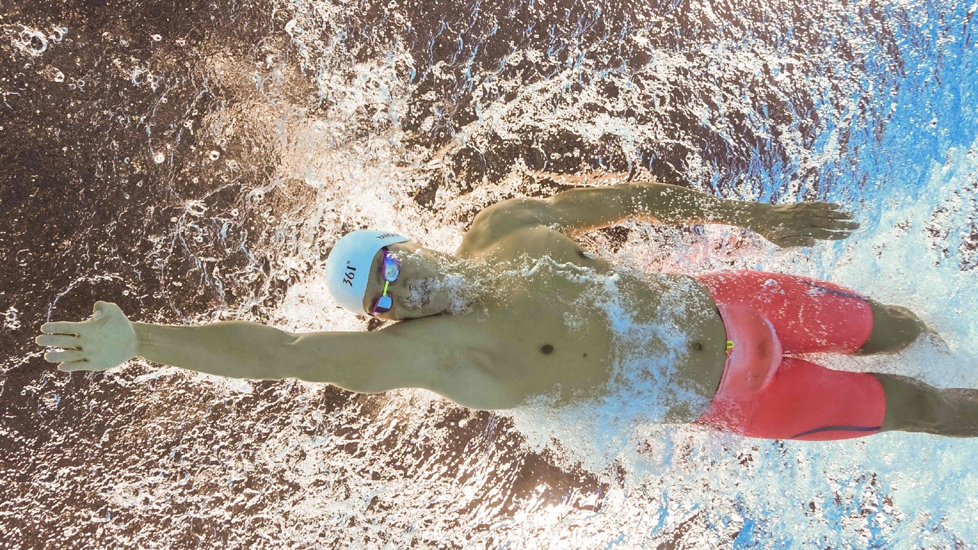 全国青少年运动舞蹈比赛展现青春风采，青少年体育舞蹈比赛